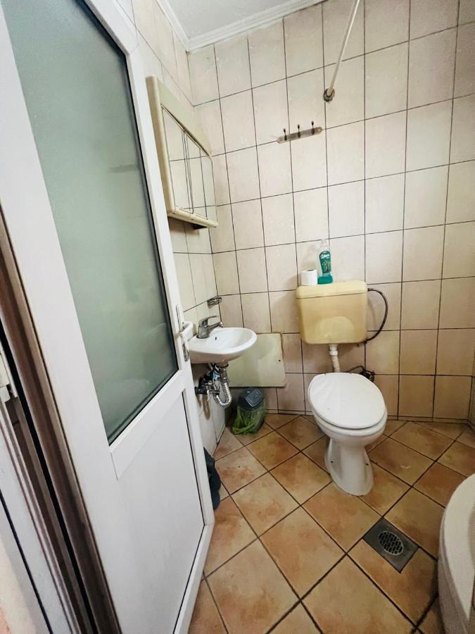 Guest House Velania Приштина Экстерьер фото