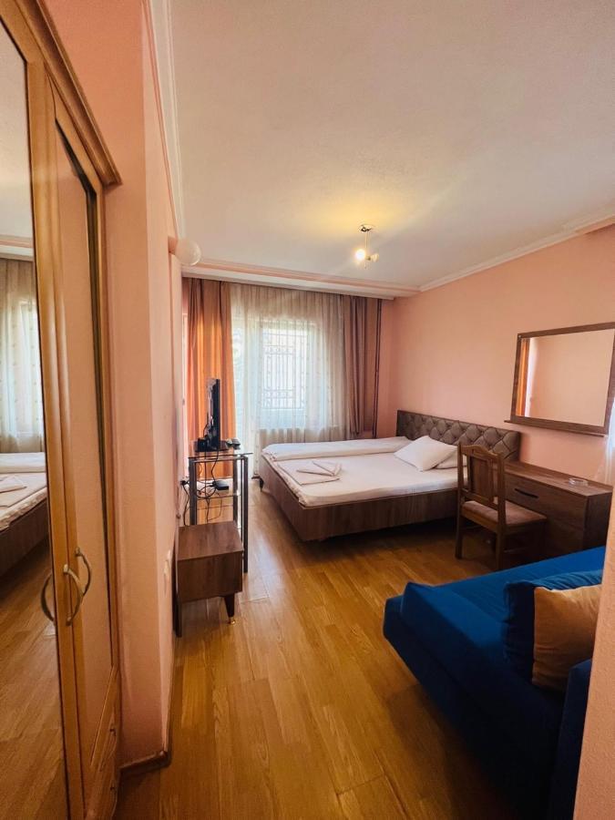 Guest House Velania Приштина Экстерьер фото